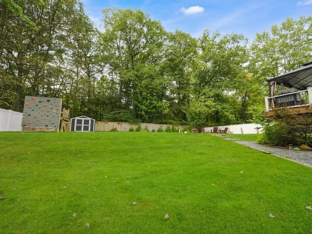 59 Westlyn Drive Bardonia NY 10954