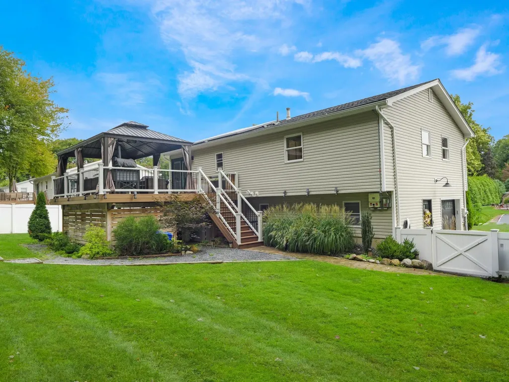 59 Westlyn Drive Bardonia NY 10954