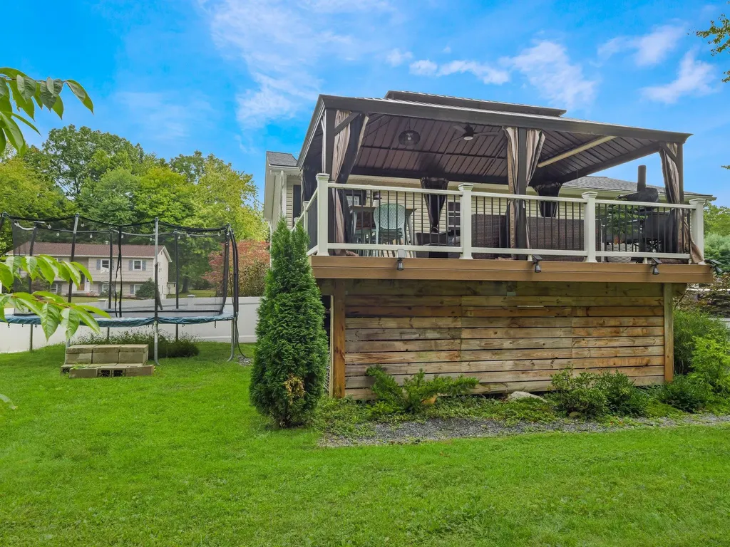 59 Westlyn Drive Bardonia NY 10954
