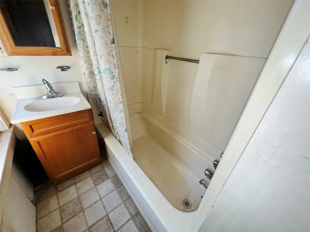34 Kelsey Road Poughkeepsie NY 12601