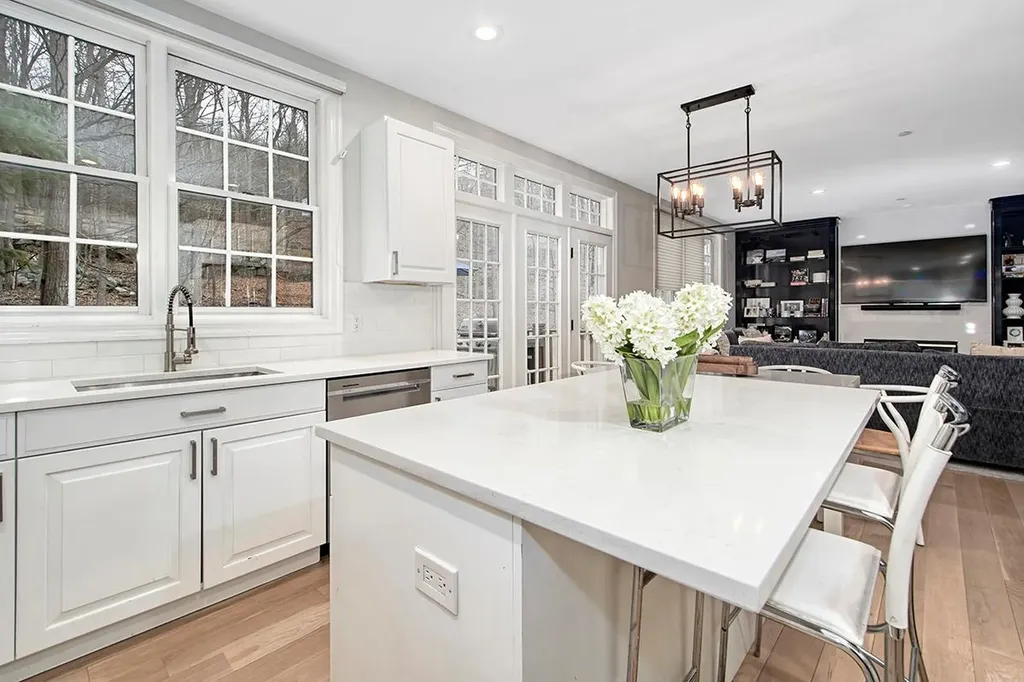 40 Weavers Hill Mount Kisco NY 10549