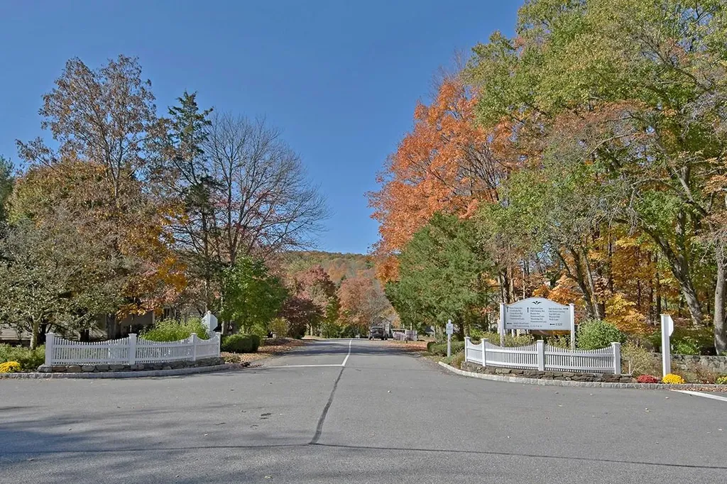 40 Weavers Hill Mount Kisco NY 10549