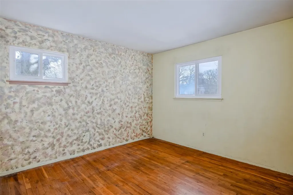 65 Byron Way Oakdale NY 11769