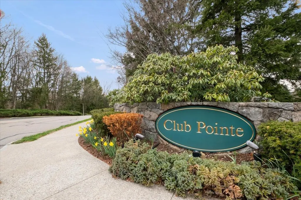 95 Club Pointe Drive White Plains NY 10605
