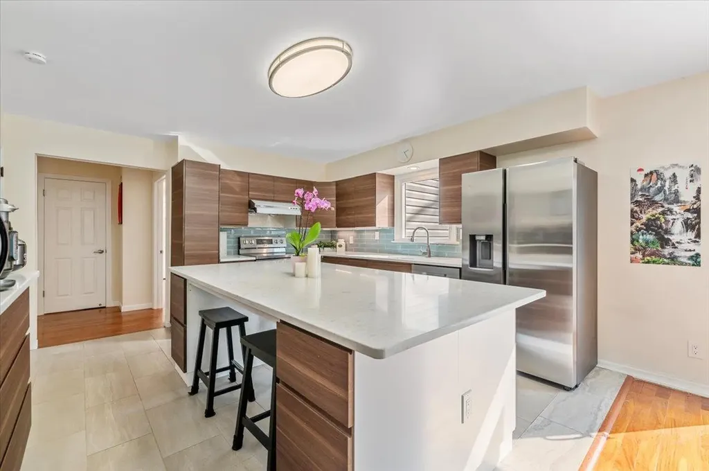 9 Albert Avenue Syosset NY 11791