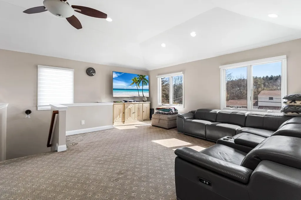 47 E Belmont Street Bay Shore NY 11706