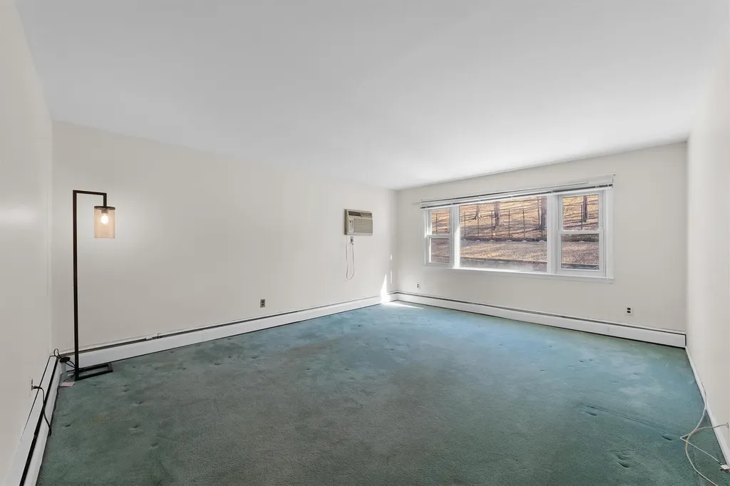 105 Hillview Avenue Yonkers NY 10704
