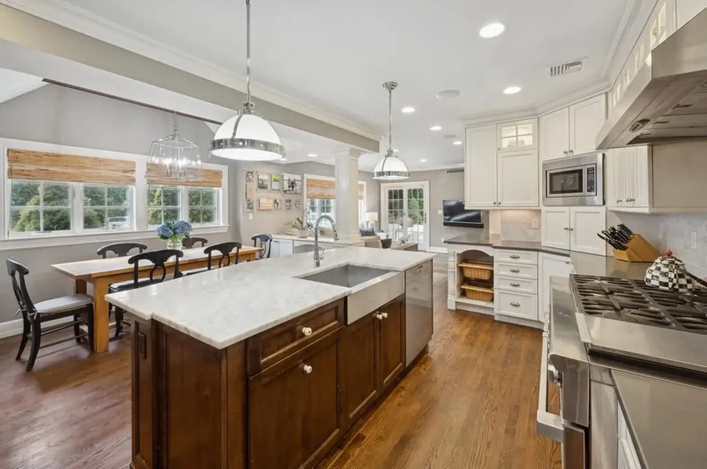 97 Aka 101 Boulder Trail Bronxville NY 10708