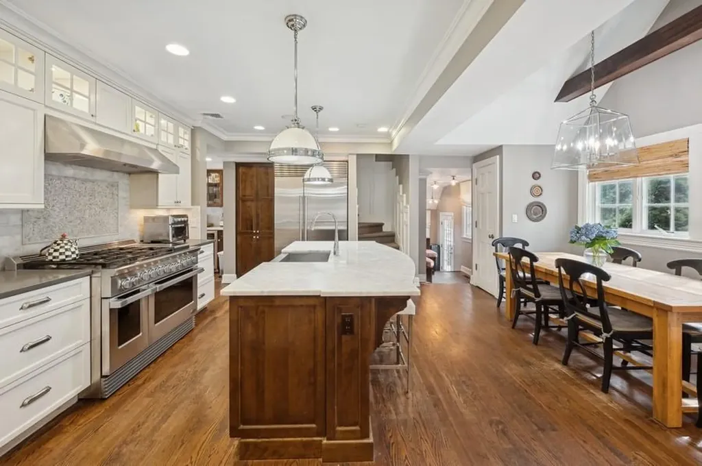 97 Aka 101 Boulder Trail Bronxville NY 10708