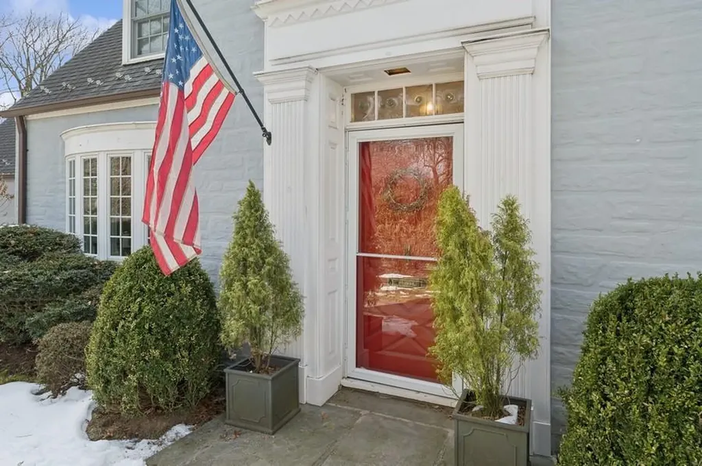 97 Aka 101 Boulder Trail Bronxville NY 10708