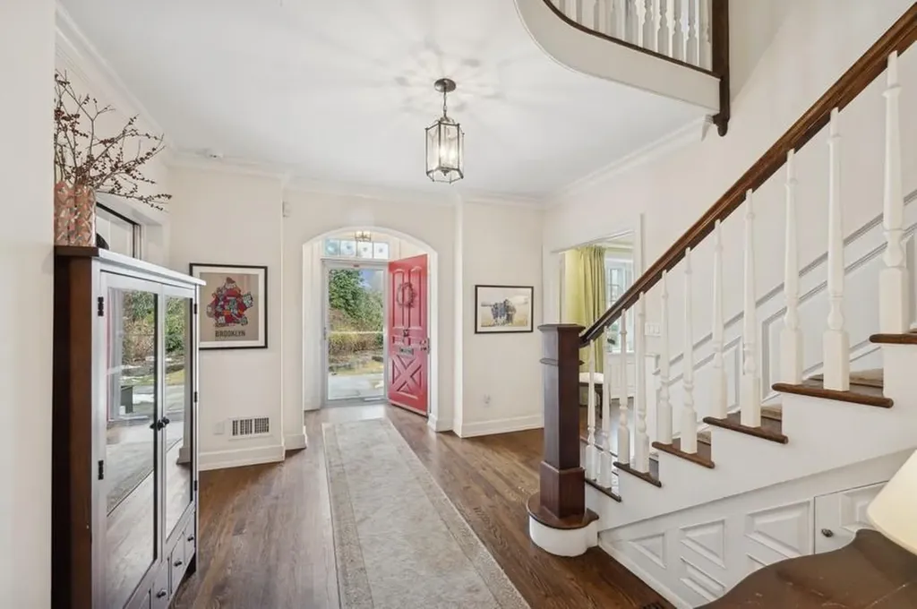 97 Aka 101 Boulder Trail Bronxville NY 10708