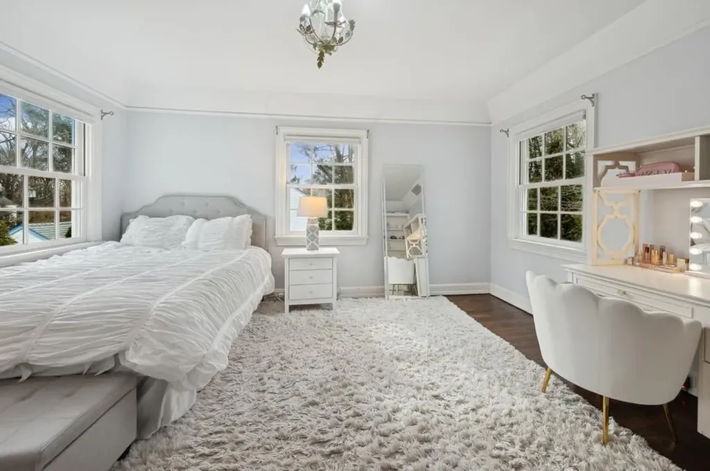 97 Aka 101 Boulder Trail Bronxville NY 10708