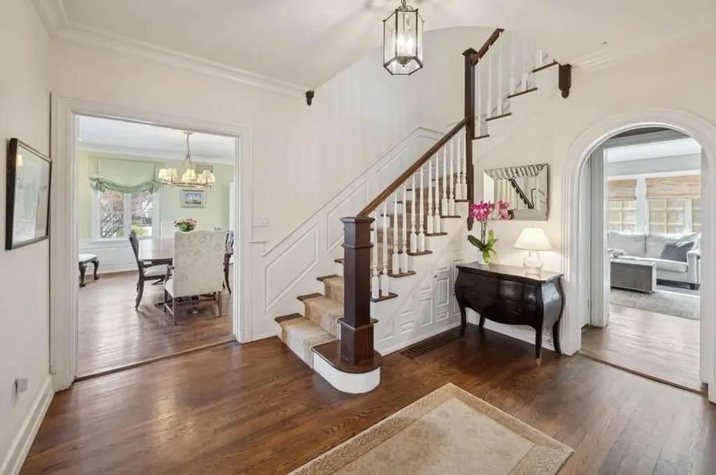 97 Aka 101 Boulder Trail Bronxville NY 10708