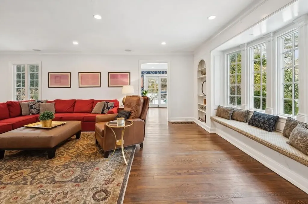 97 Aka 101 Boulder Trail Bronxville NY 10708