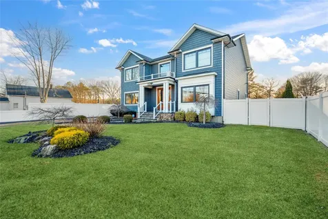 1260 Smithtown Avenue Bohemia NY 11716