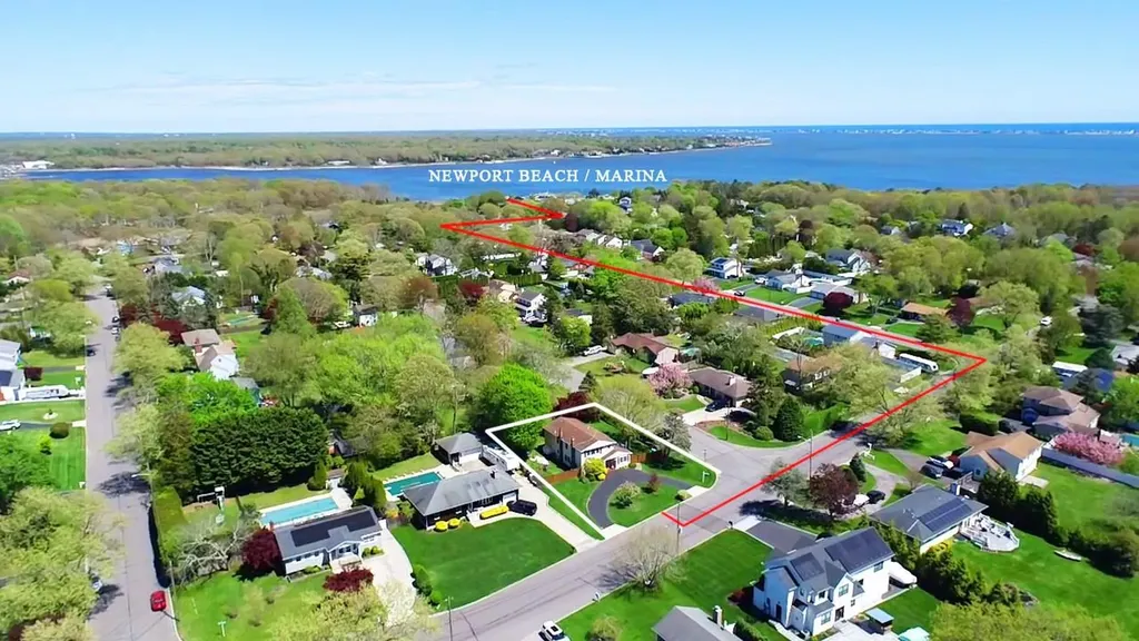 37 Newport Beach Boulevard Brookhaven NY 11940