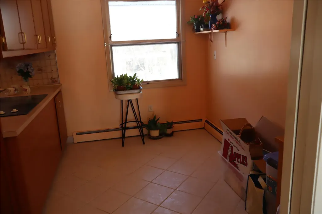 85 Round Hill Road Poughkeepsie NY 12603