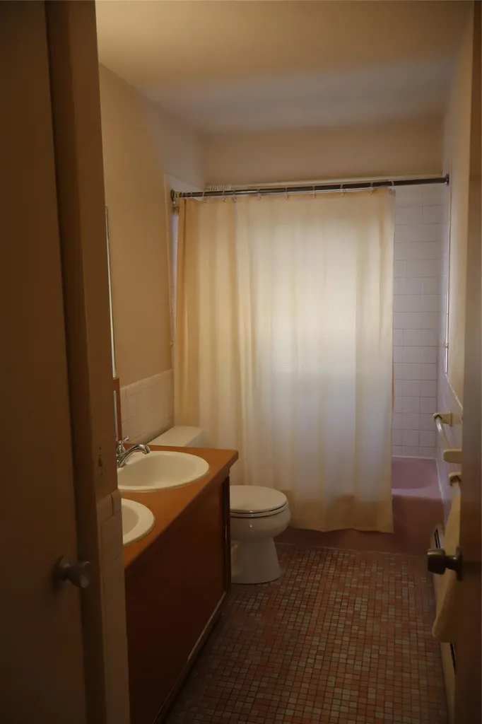 85 Round Hill Road Poughkeepsie NY 12603