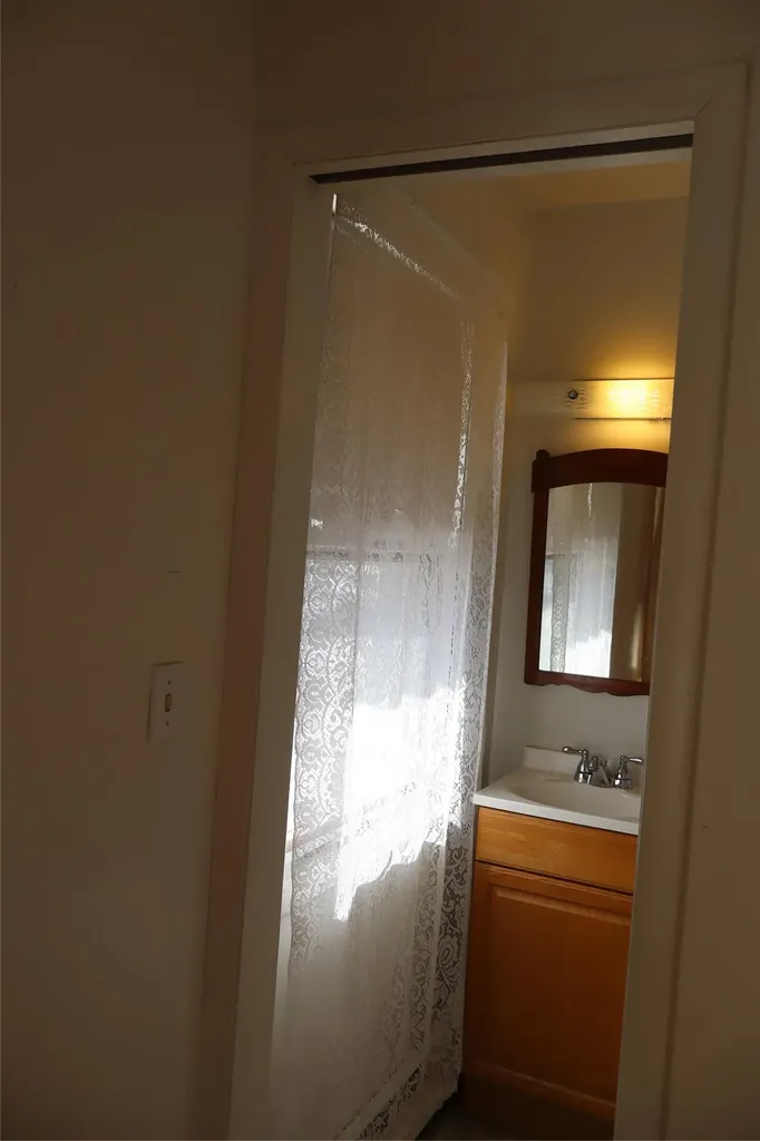 85 Round Hill Road Poughkeepsie NY 12603