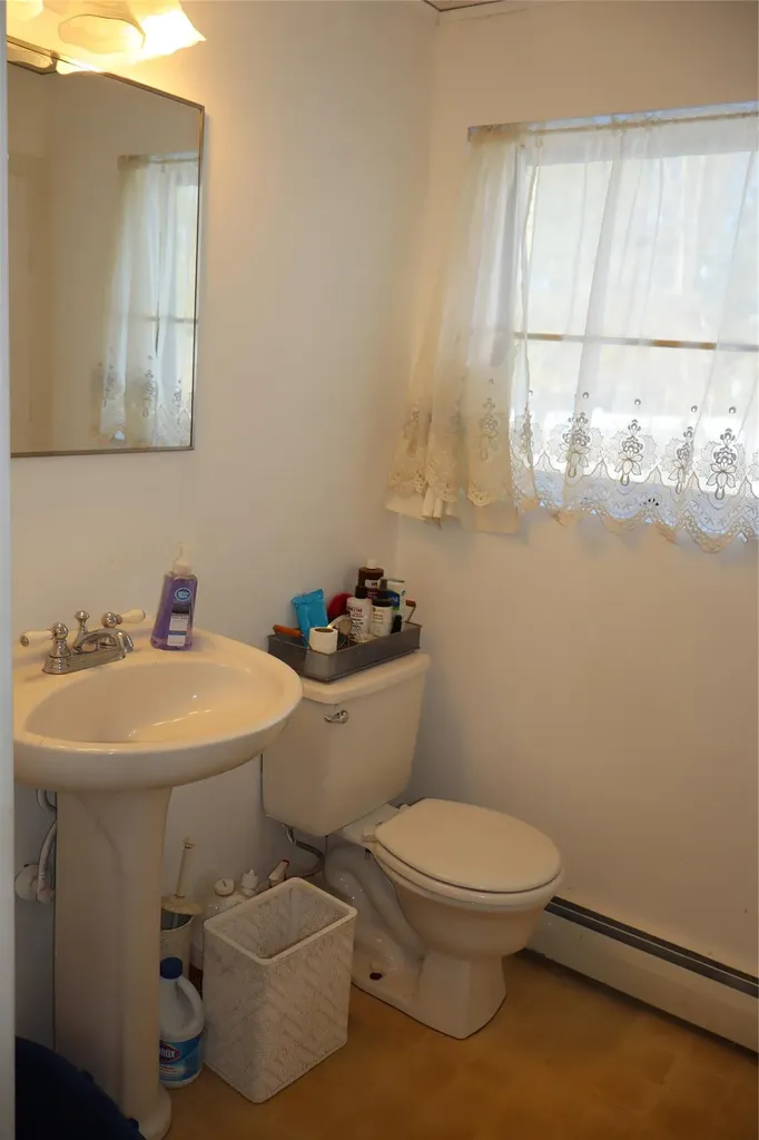 85 Round Hill Road Poughkeepsie NY 12603