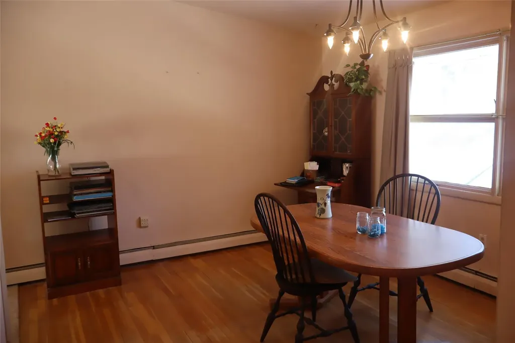85 Round Hill Road Poughkeepsie NY 12603