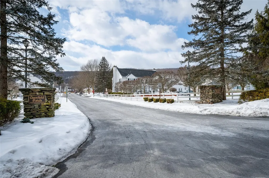 10 John Kane Court Pawling NY 12564