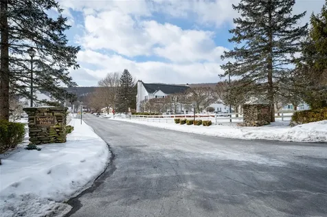 10 John Kane Court Pawling NY 12564