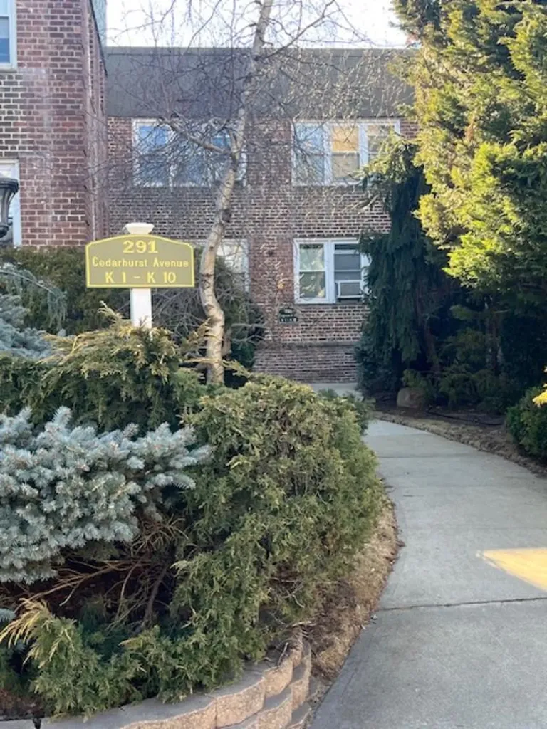 291 Cedarhurst Cedarhurst NY 11516