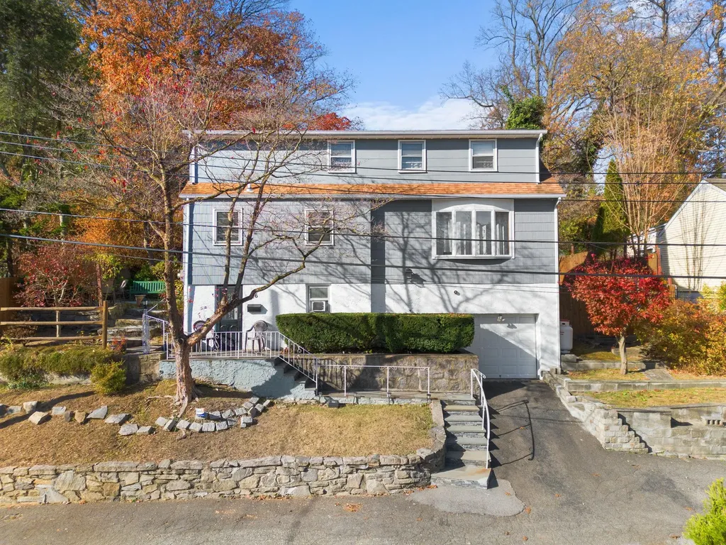26 Linn Place Yonkers NY 10705