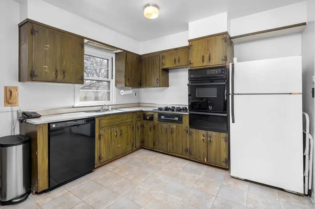 26 Linn Place Yonkers NY 10705