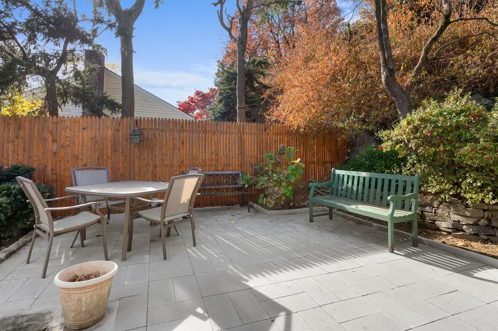26 Linn Place Yonkers NY 10705