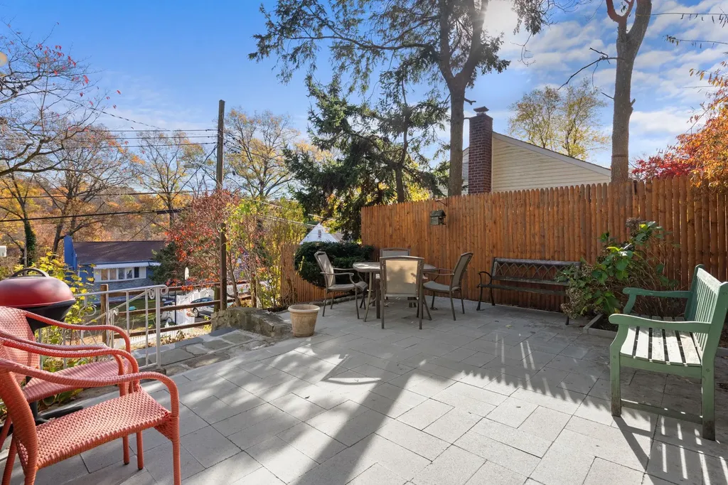 26 Linn Place Yonkers NY 10705