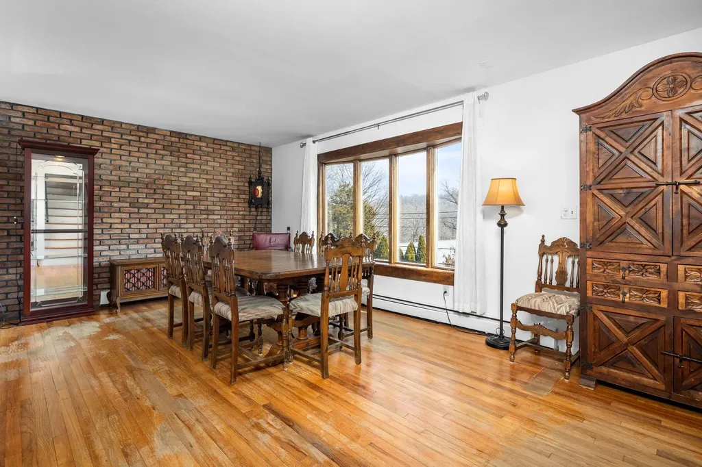 26 Linn Place Yonkers NY 10705