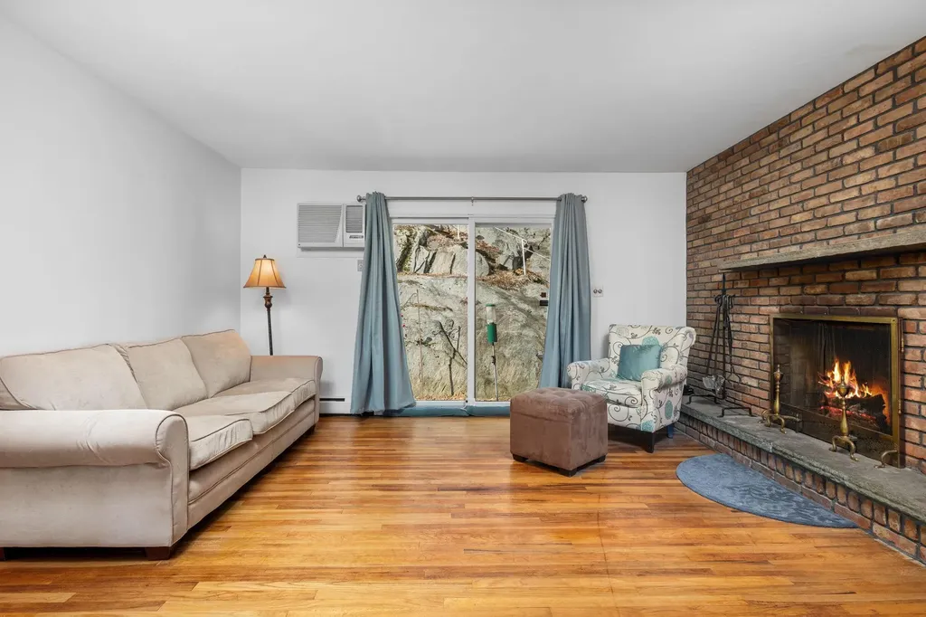 26 Linn Place Yonkers NY 10705