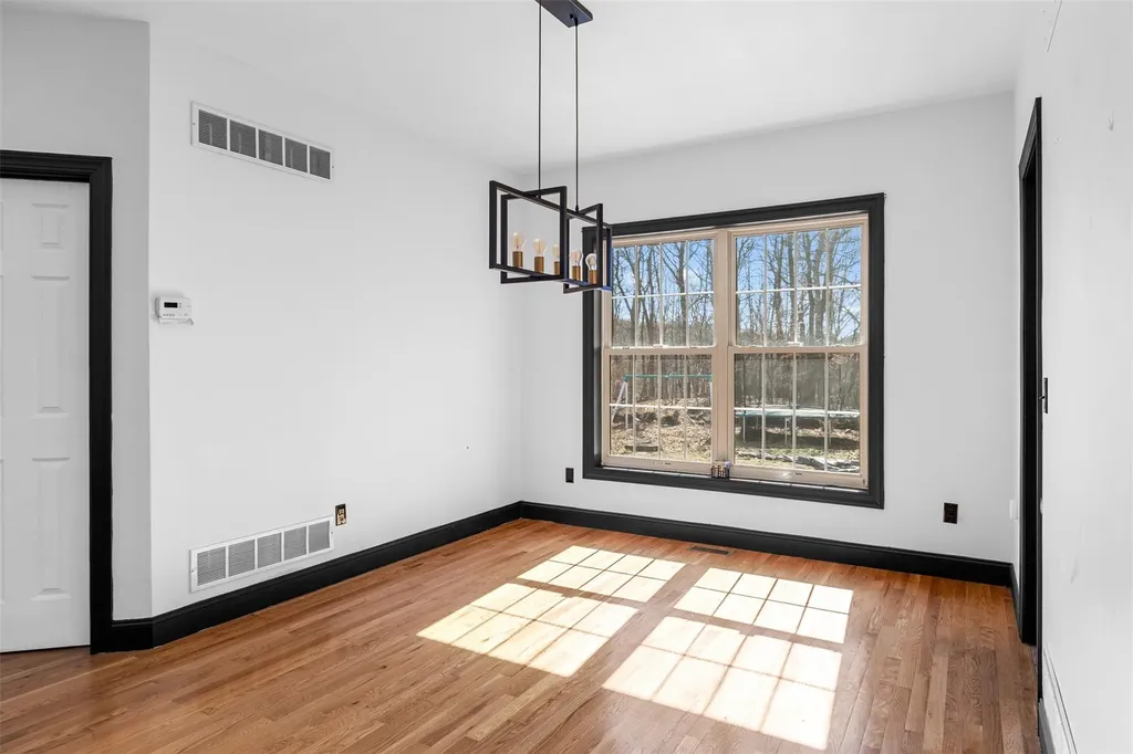 89 Old Post Road Marlboro NY 12542