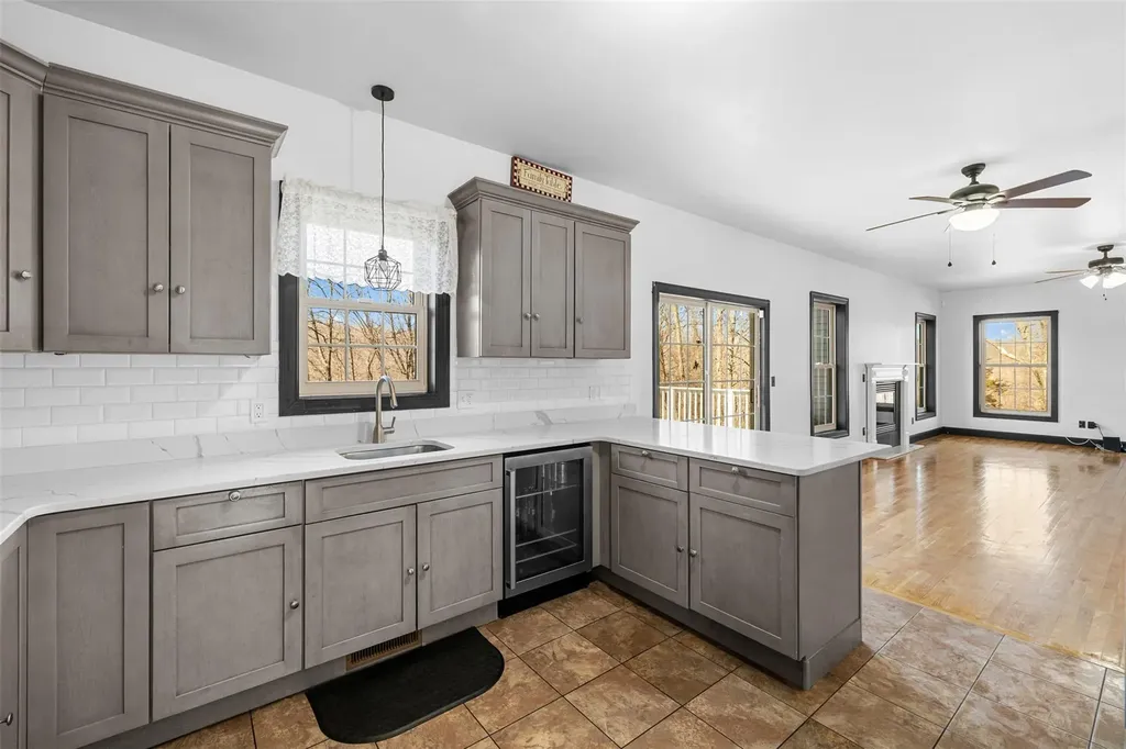 89 Old Post Road Marlboro NY 12542