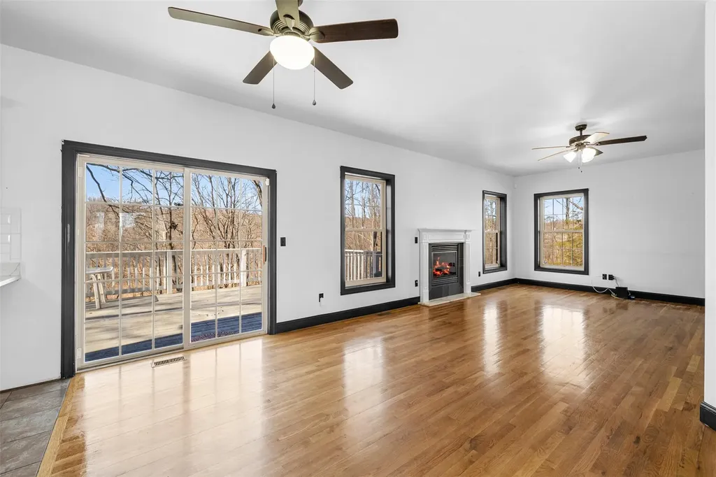 89 Old Post Road Marlboro NY 12542