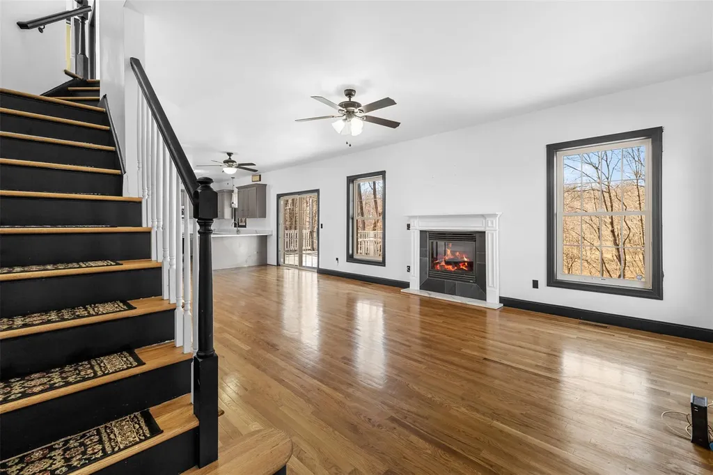 89 Old Post Road Marlboro NY 12542