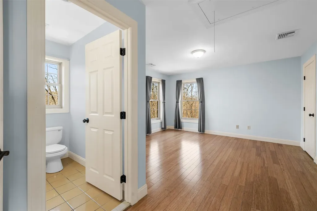 89 Old Post Road Marlboro NY 12542