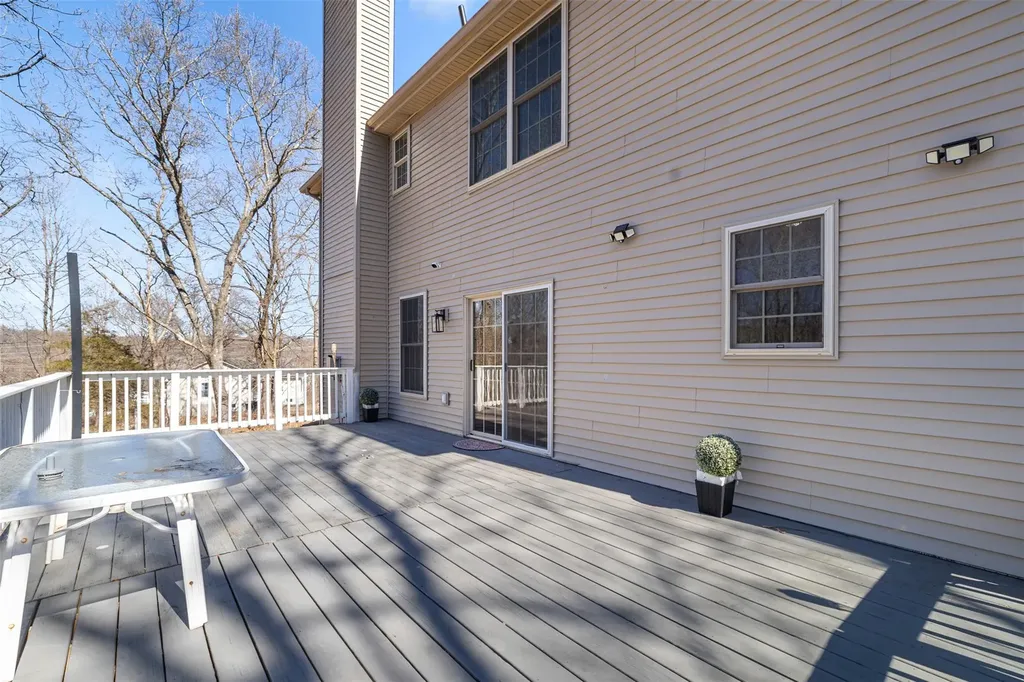 89 Old Post Road Marlboro NY 12542