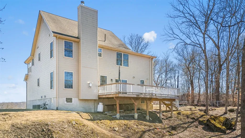 89 Old Post Road Marlboro NY 12542