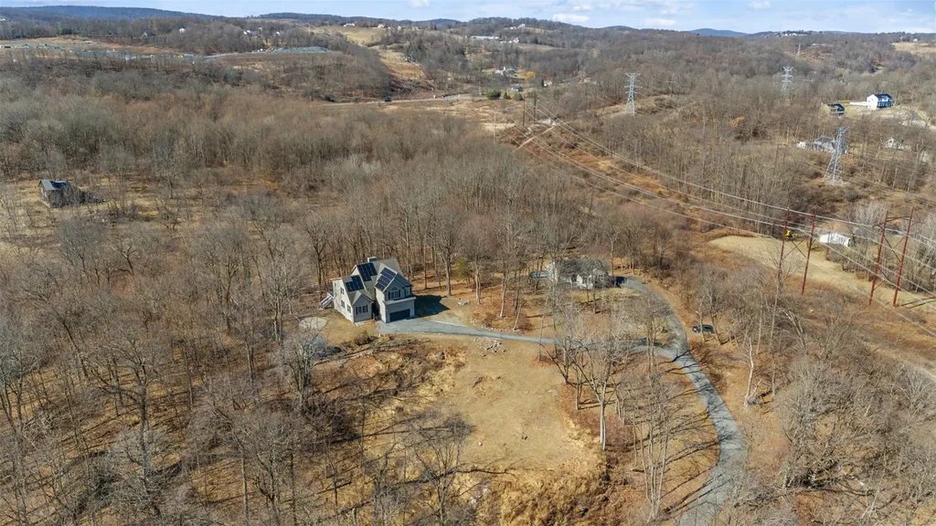 89 Old Post Road Marlboro NY 12542