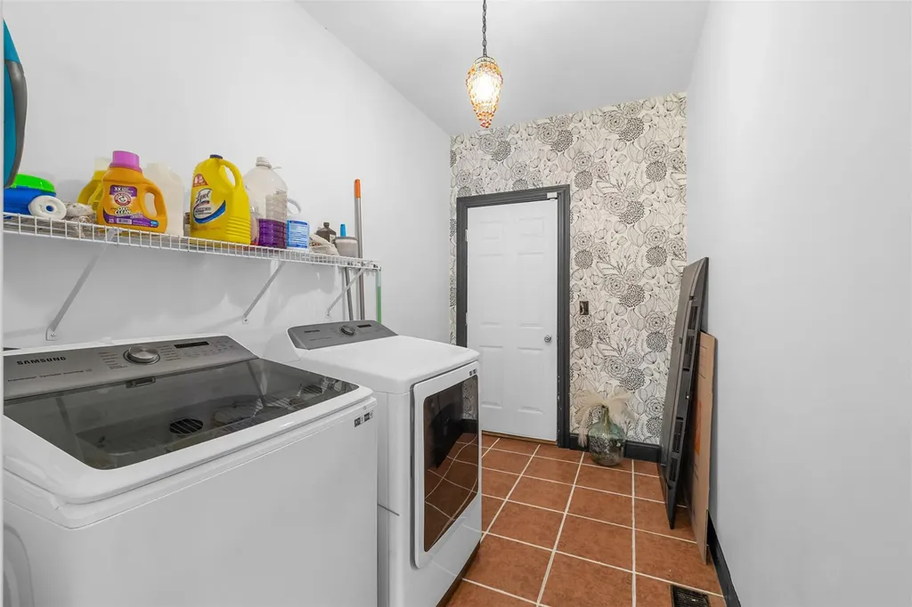 89 Old Post Road Marlboro NY 12542