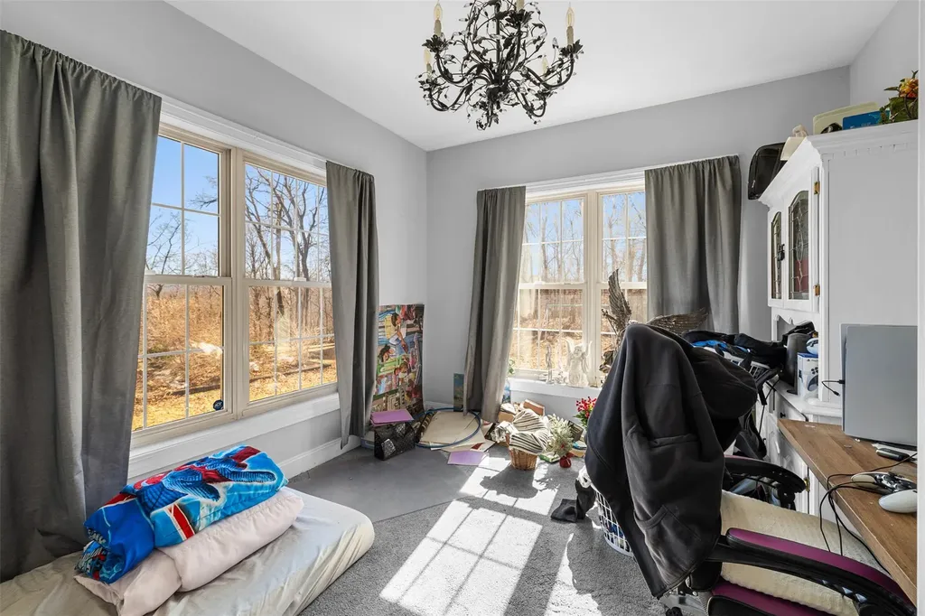 89 Old Post Road Marlboro NY 12542