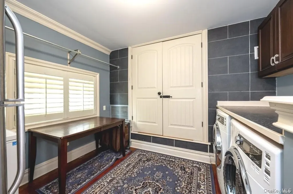 91 Virginia Avenue Long Beach NY 11561