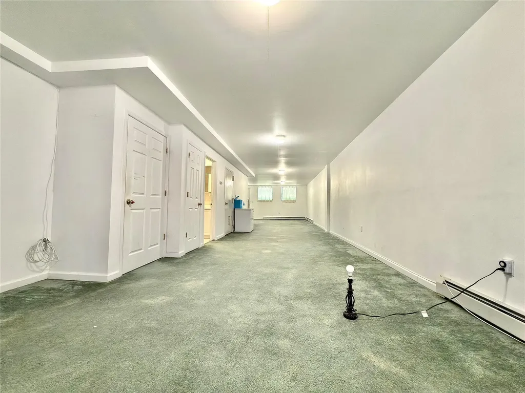3086 Middletown Road Bronx NY 10461