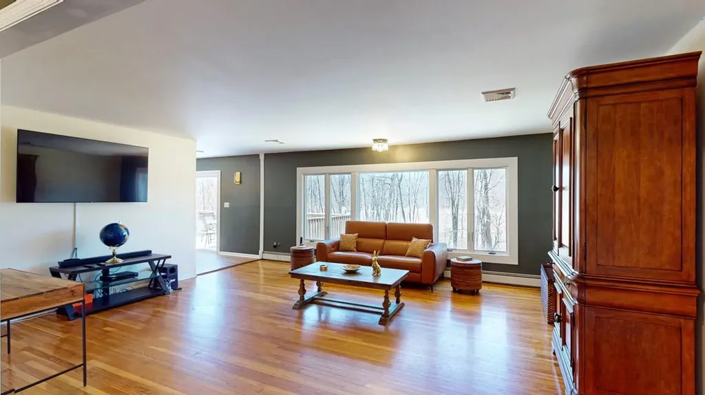 1319 E Mombasha Road Monroe NY 10950