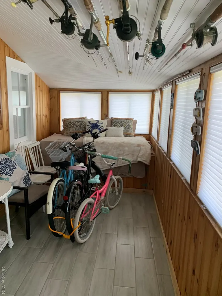 30 Bungalow Walk Ocean Beach NY 11770