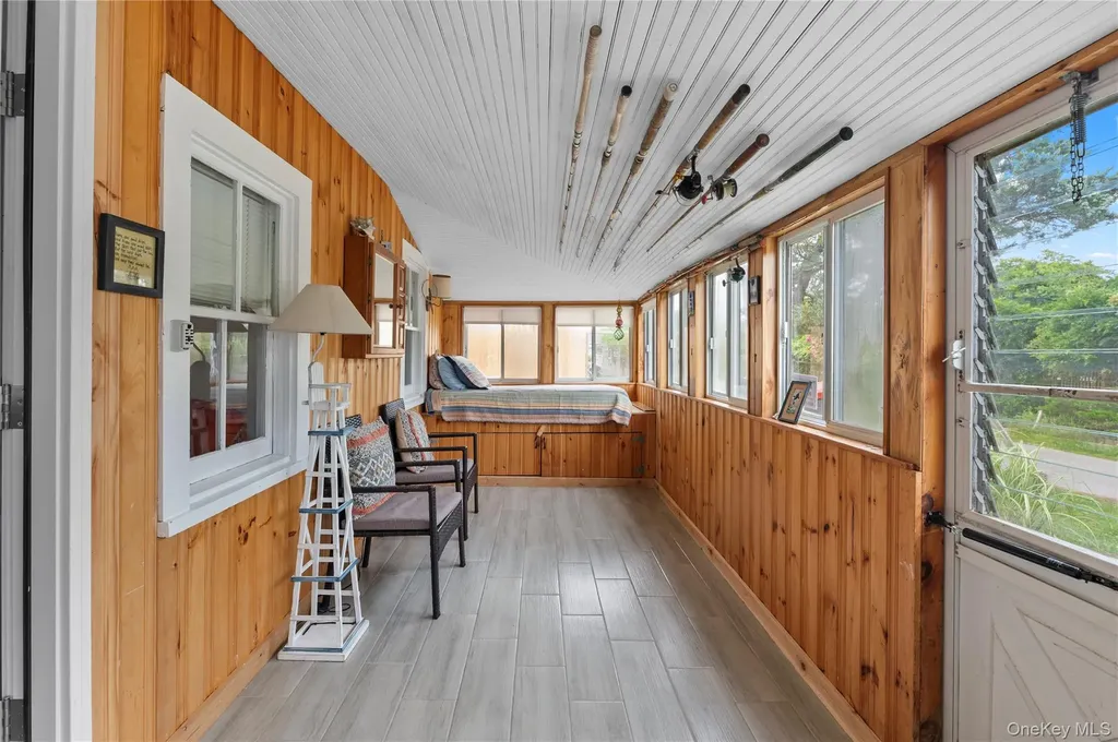 30 Bungalow Walk Ocean Beach NY 11770