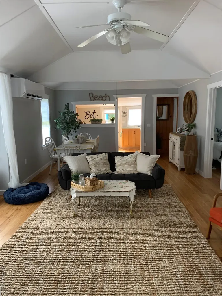 30 Bungalow Walk Ocean Beach NY 11770